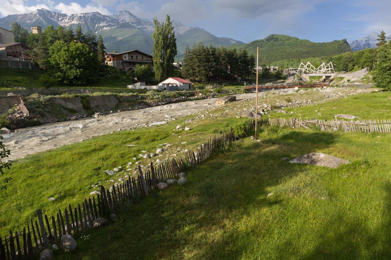 Mushkudiani Manor Hotell Mestia Eksteriør bilde