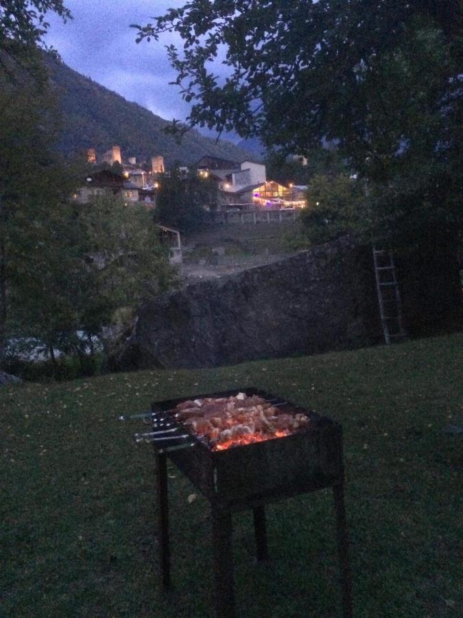 Mushkudiani Manor Hotell Mestia Eksteriør bilde